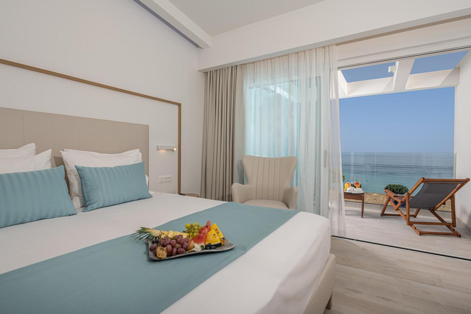 Mirage Bleu Hotel ตรากากิ ภายนอก รูปภาพ