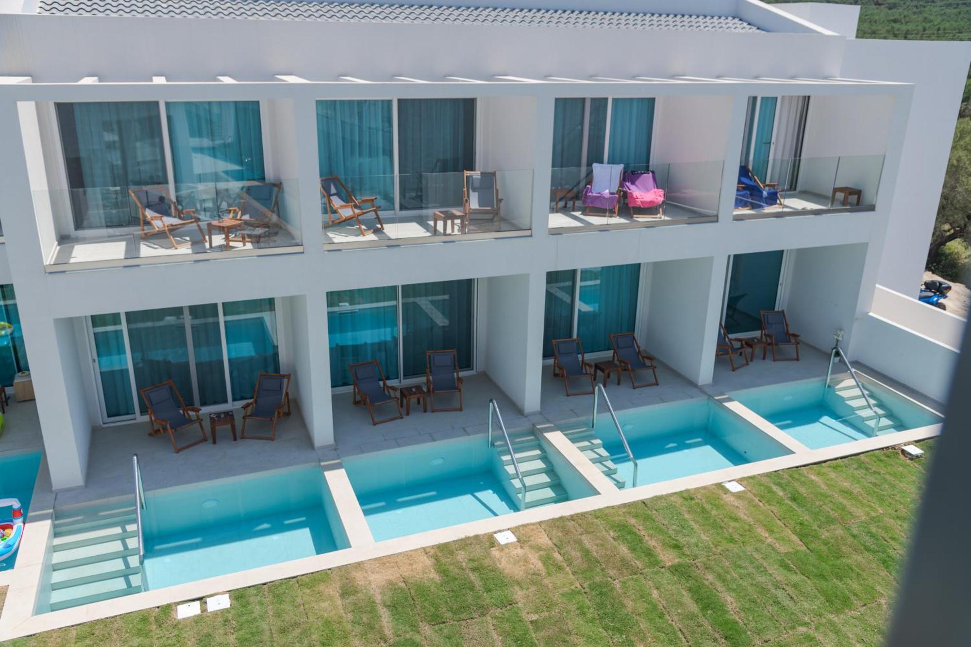 Mirage Bleu Hotel ตรากากิ ภายนอก รูปภาพ